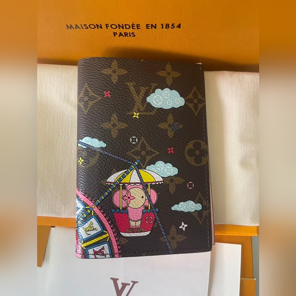 Louis Vuitton Couverture Passport Wallet NM Vivienne Brown Pink